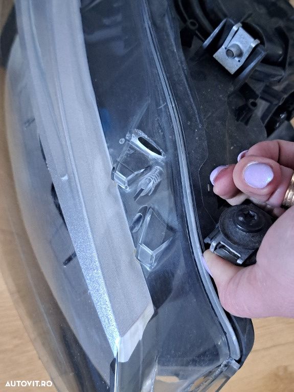 Far Dreapta BMW Seria 1 F20 F21 – AHL-Xenon (Dynamic Drive) – Original HELLA – Sticlă Spartă - 4