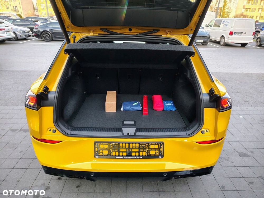 Volkswagen T-Roc 1.5 TSI R-Line DSG - 11