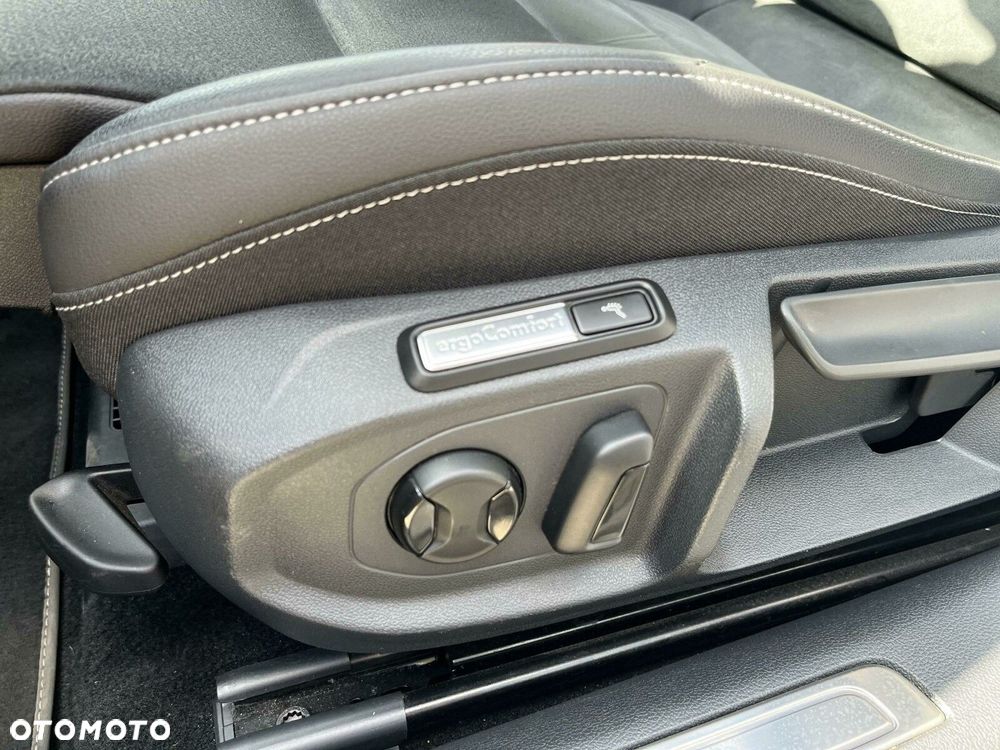 Volkswagen Arteon 2.0 TSI R-Line DSG - 13