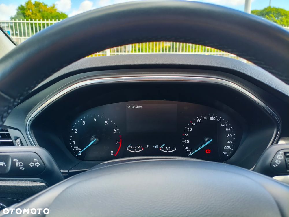 Ford Focus 1.0 EcoBoost Titanium - 9
