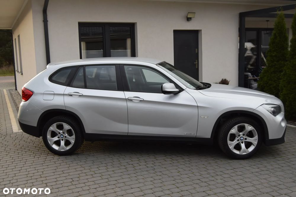 BMW X1 sDrive18i xLine - 11