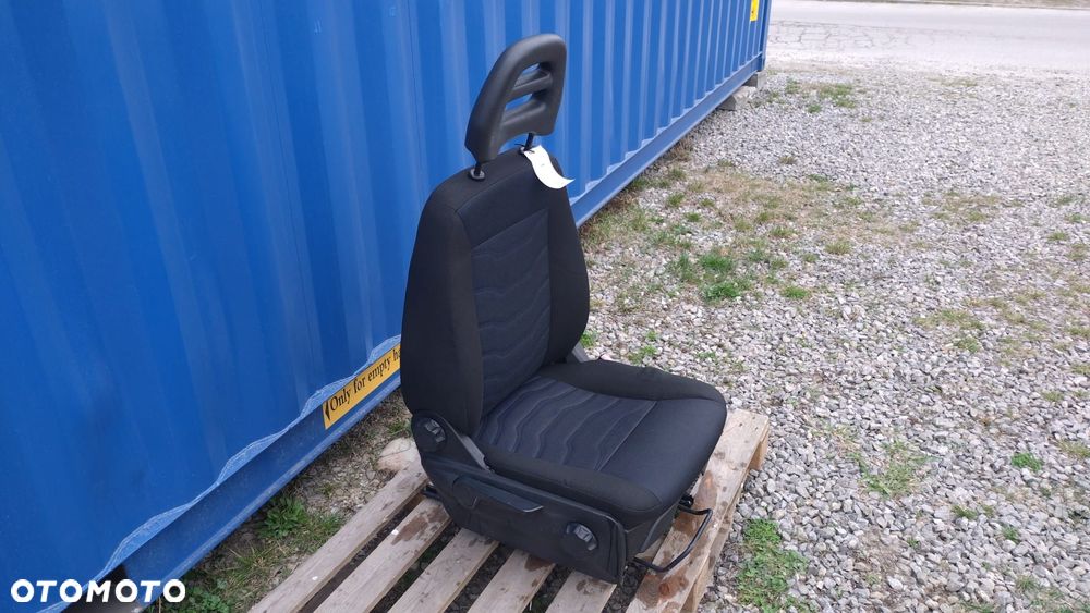 FOTEL KIEROWCY PNEUMATYCZNY EUROPA POMPOWANY IVECO DAILY 01- NO 126/181 - 4