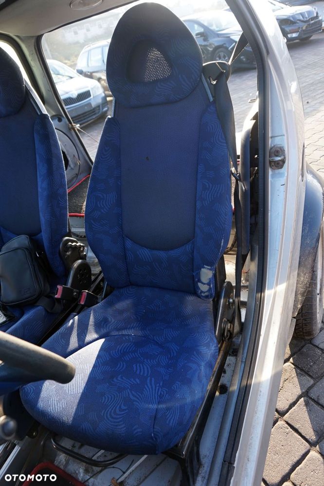 SMART FORTWO I 450 2000 EA4 0.8 CDI OM660.940 40KM 717409 CZARNY na części - 14