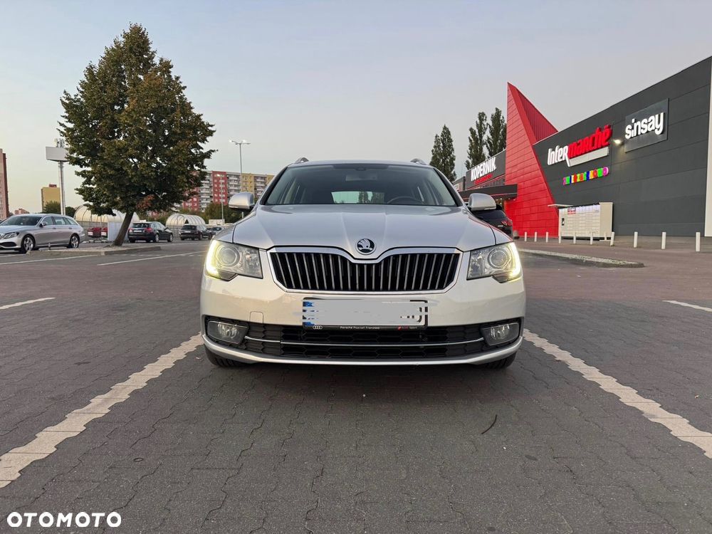 Skoda Superb 2.0 TDI Active - 8