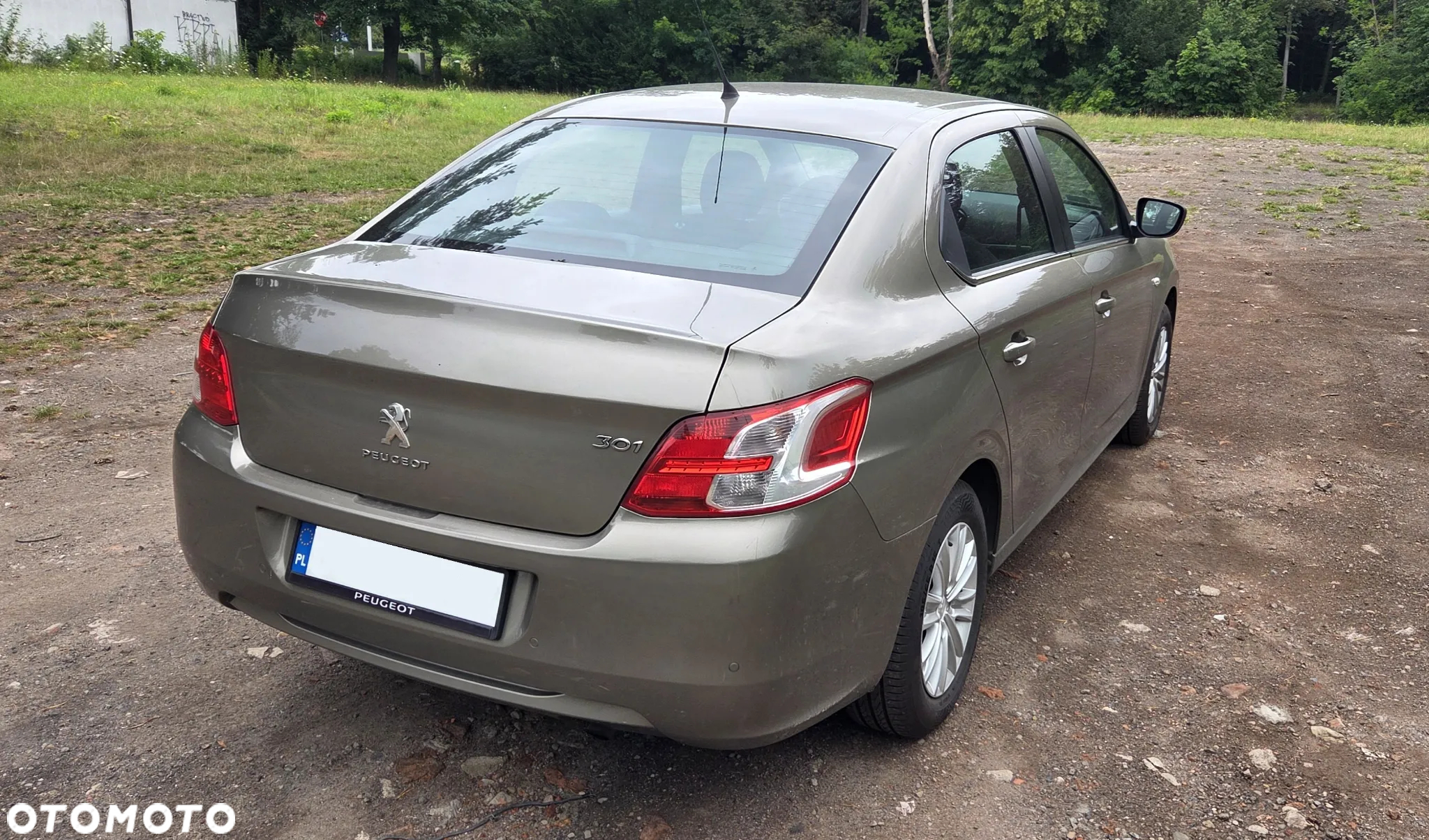Peugeot 301 1.2 VTi/Pure Tech Allure - 5