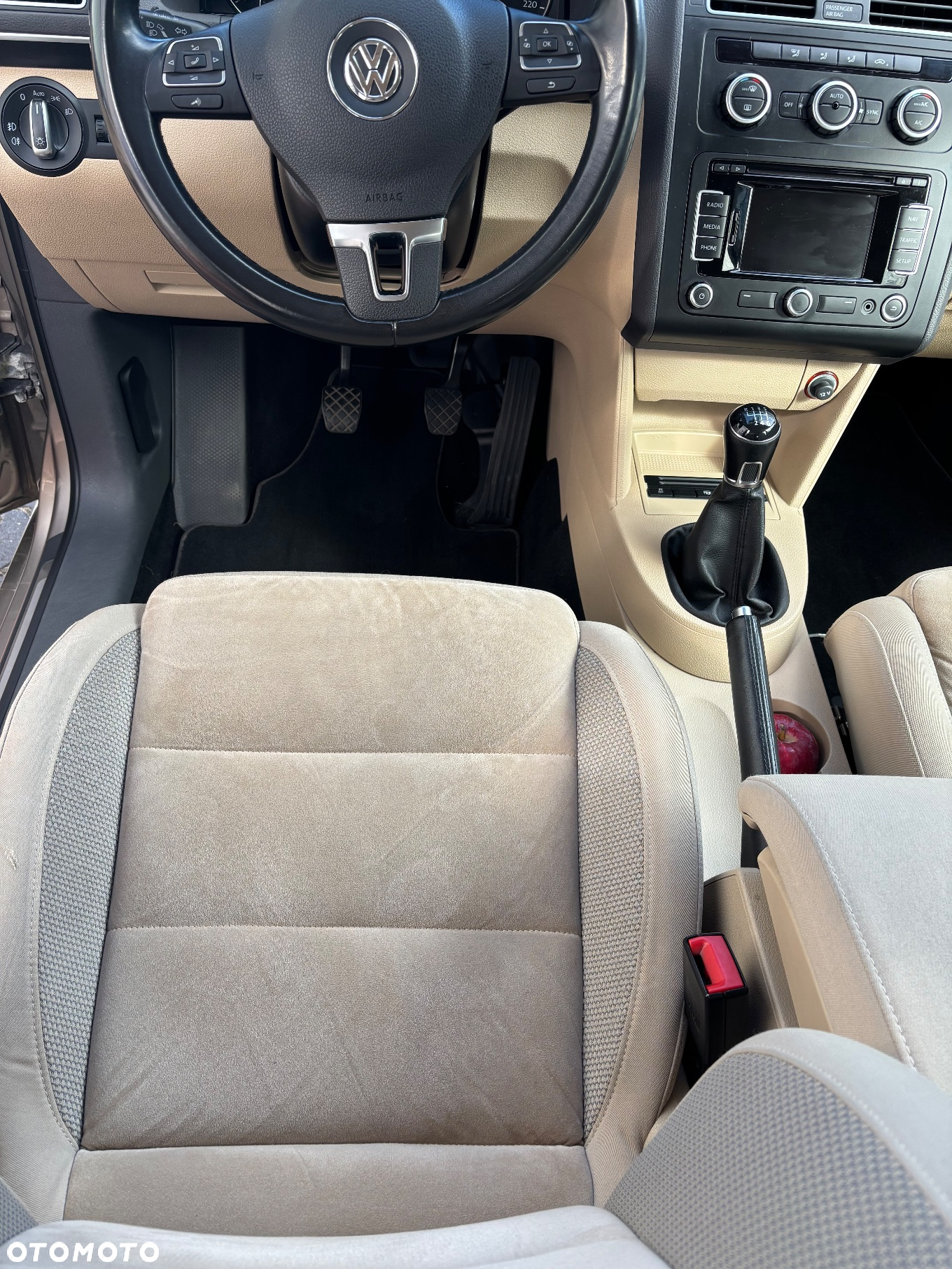 Volkswagen Touran 2.0 TDI DPF Highline - 10