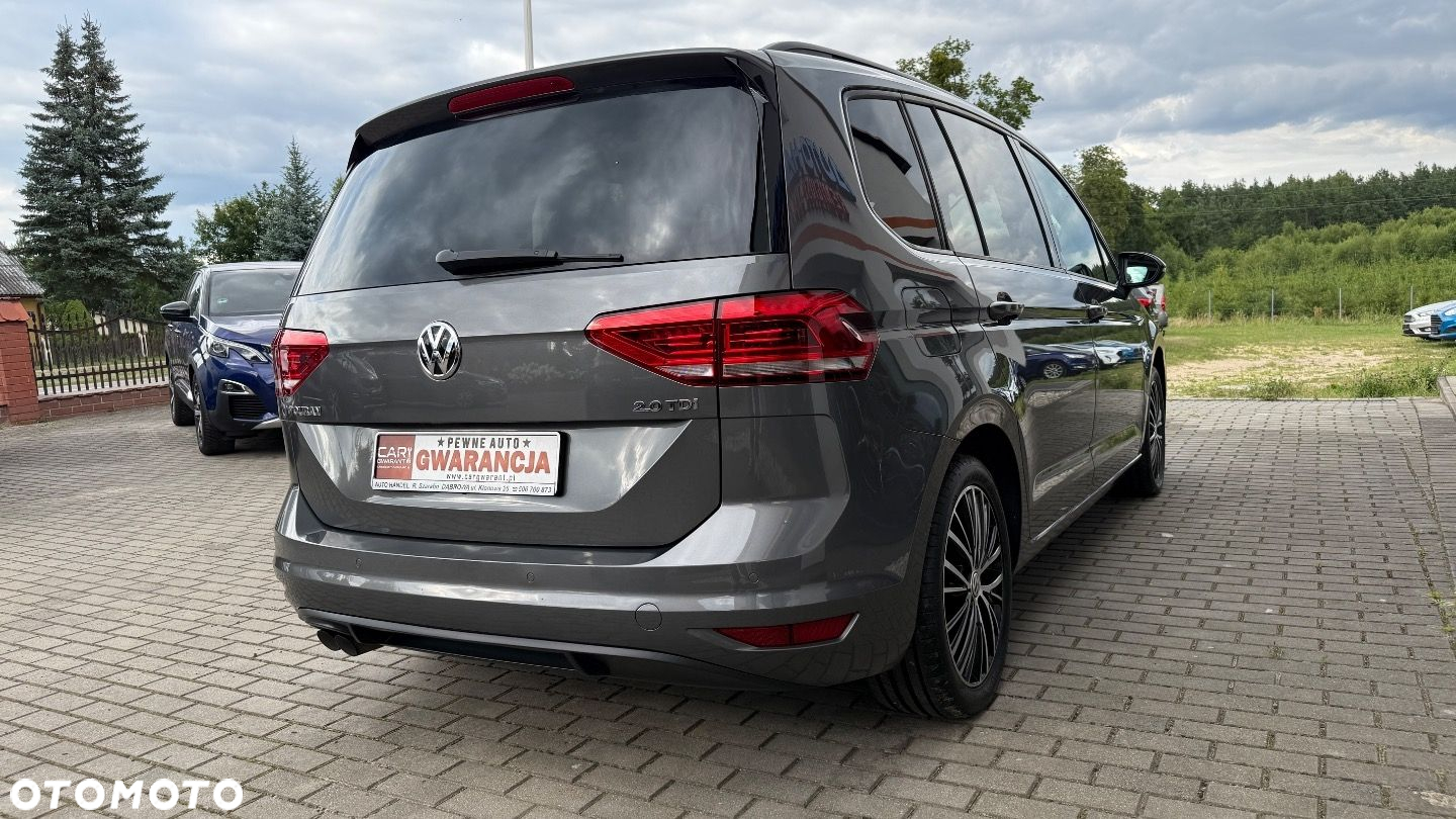 Volkswagen Touran - 8