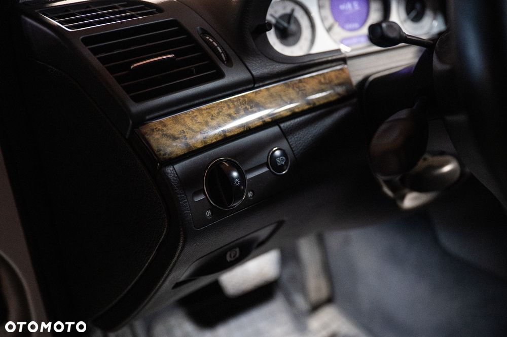 Mercedes-Benz Klasa E 320 CDI T Avantgarde - 10