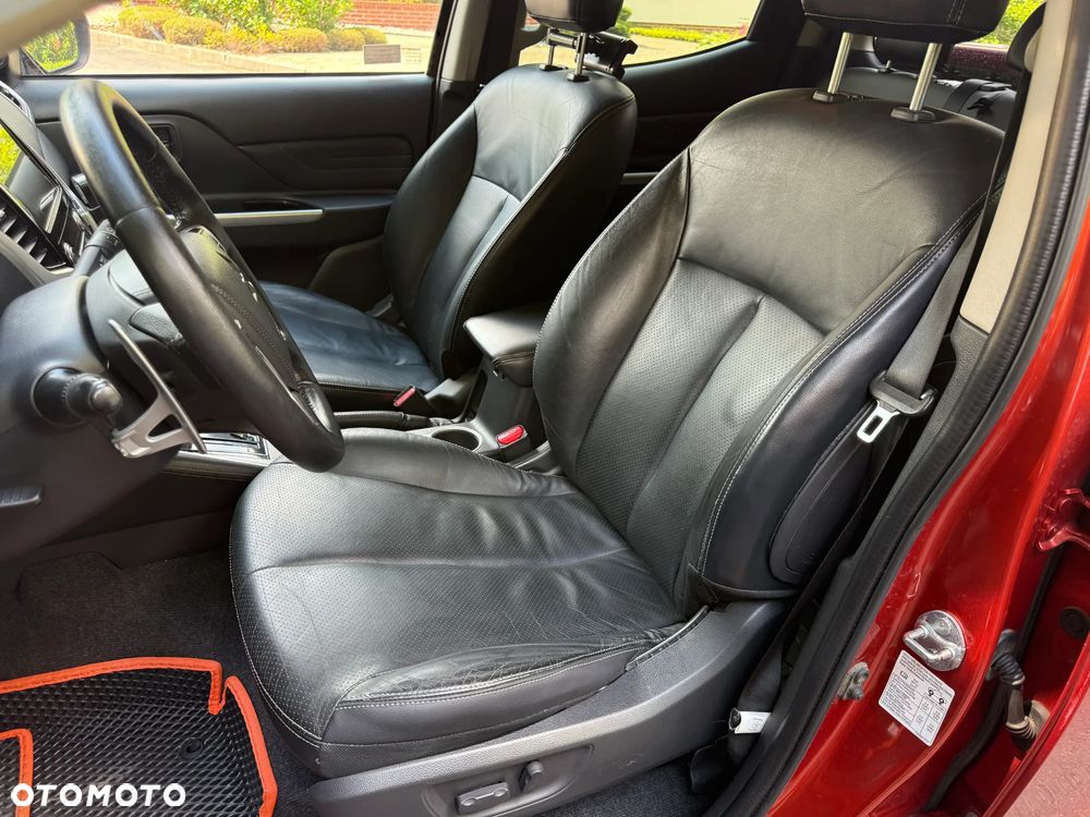 Mitsubishi L200 2.2 d DC Instyle Plus - 22