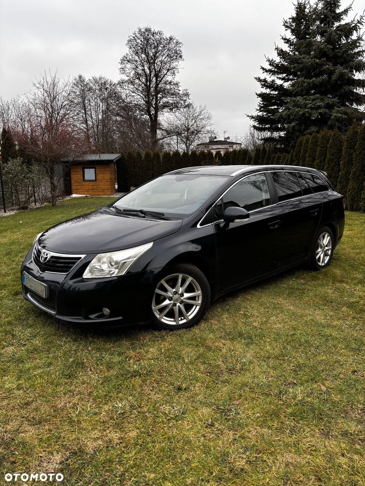 Toyota Avensis 2.0 D-4D - 1