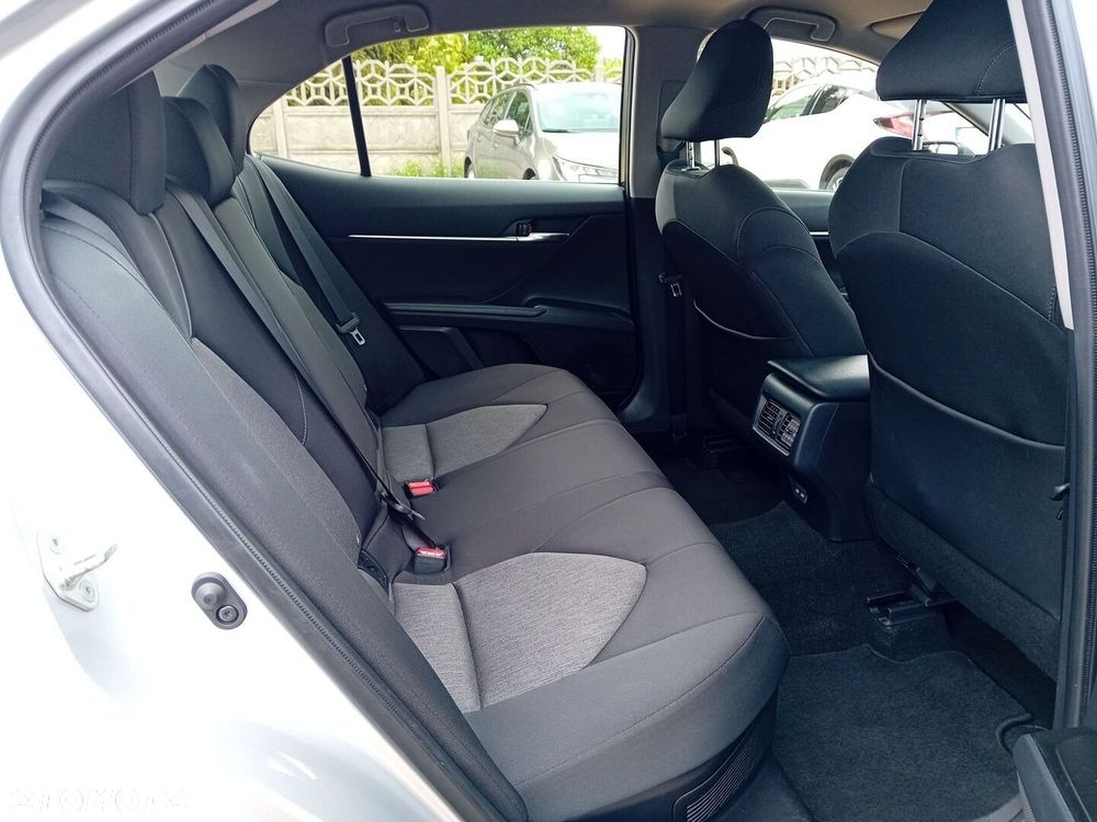 Toyota Camry 2.5 Hybrid Comfort CVT - 7