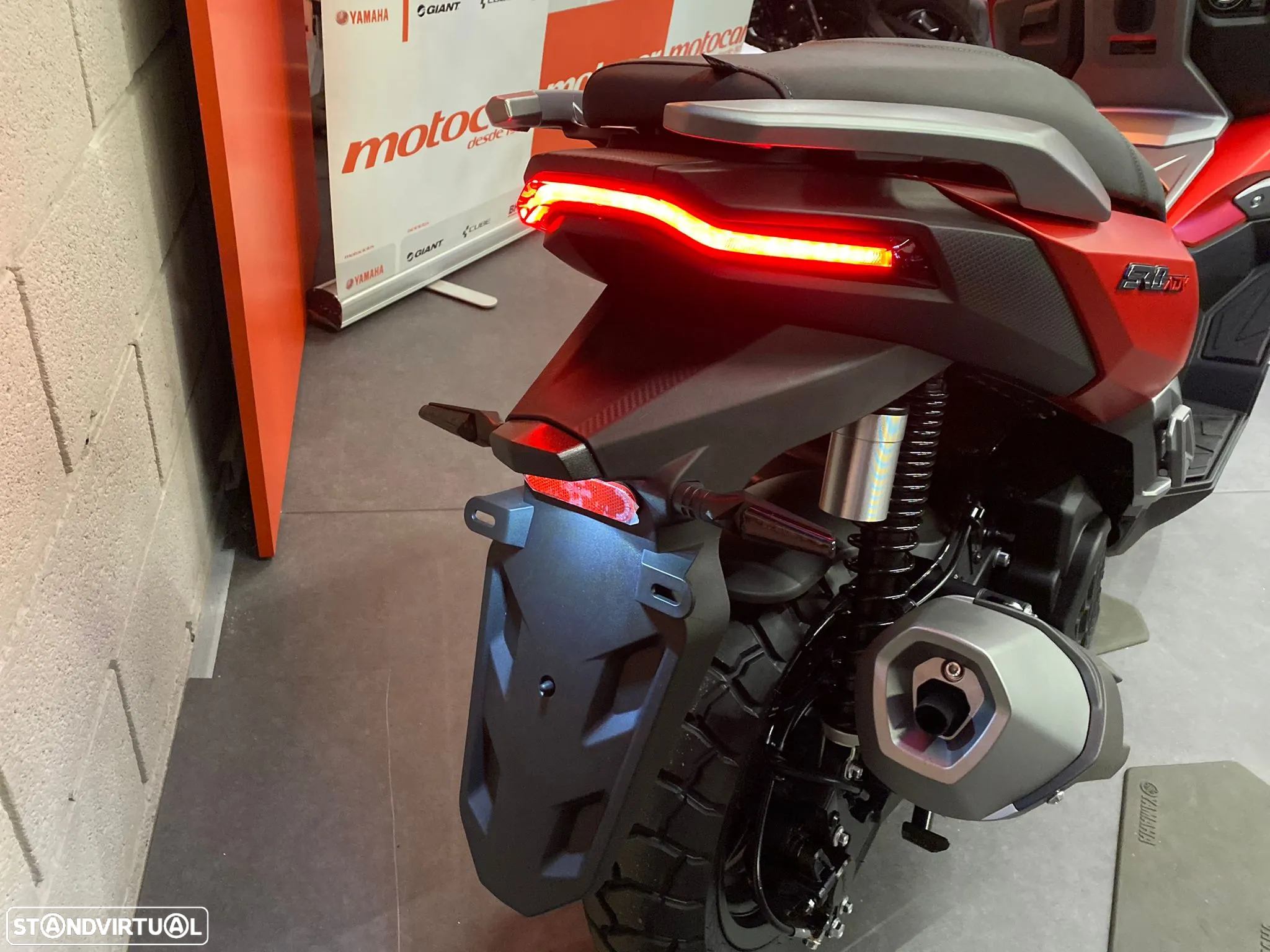 Voge SR1 ADV 125 - 22