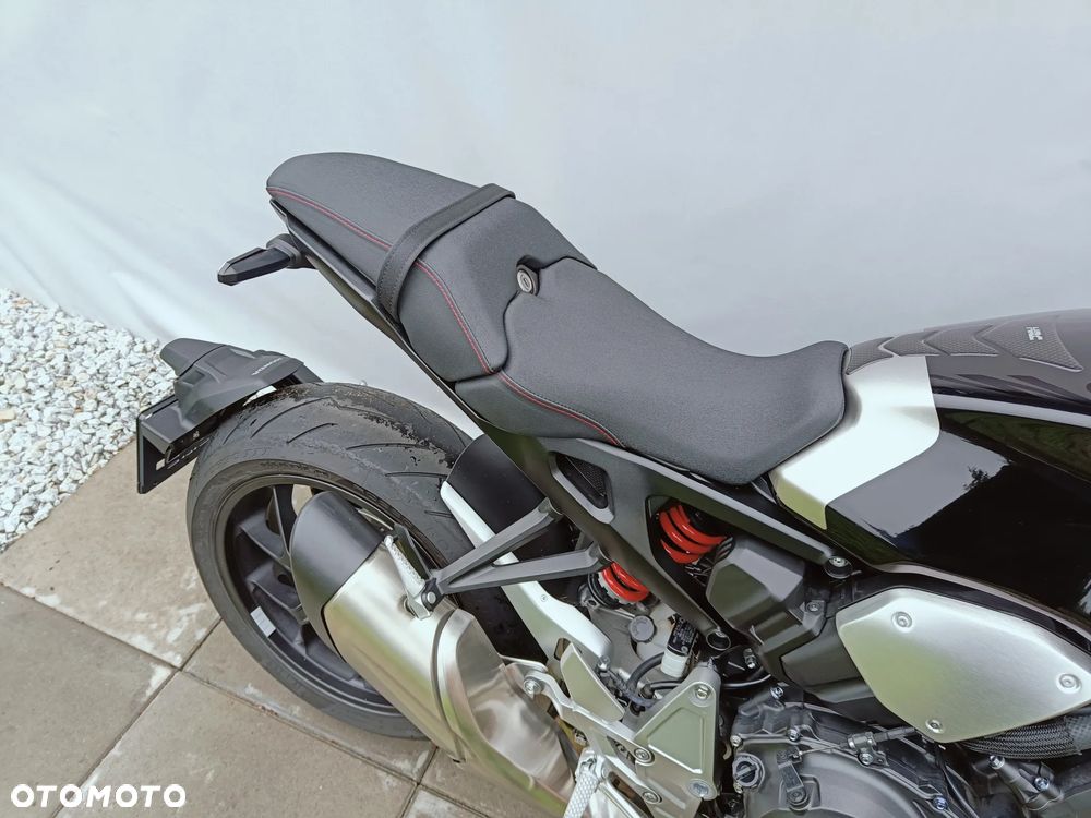 Honda CB - 24