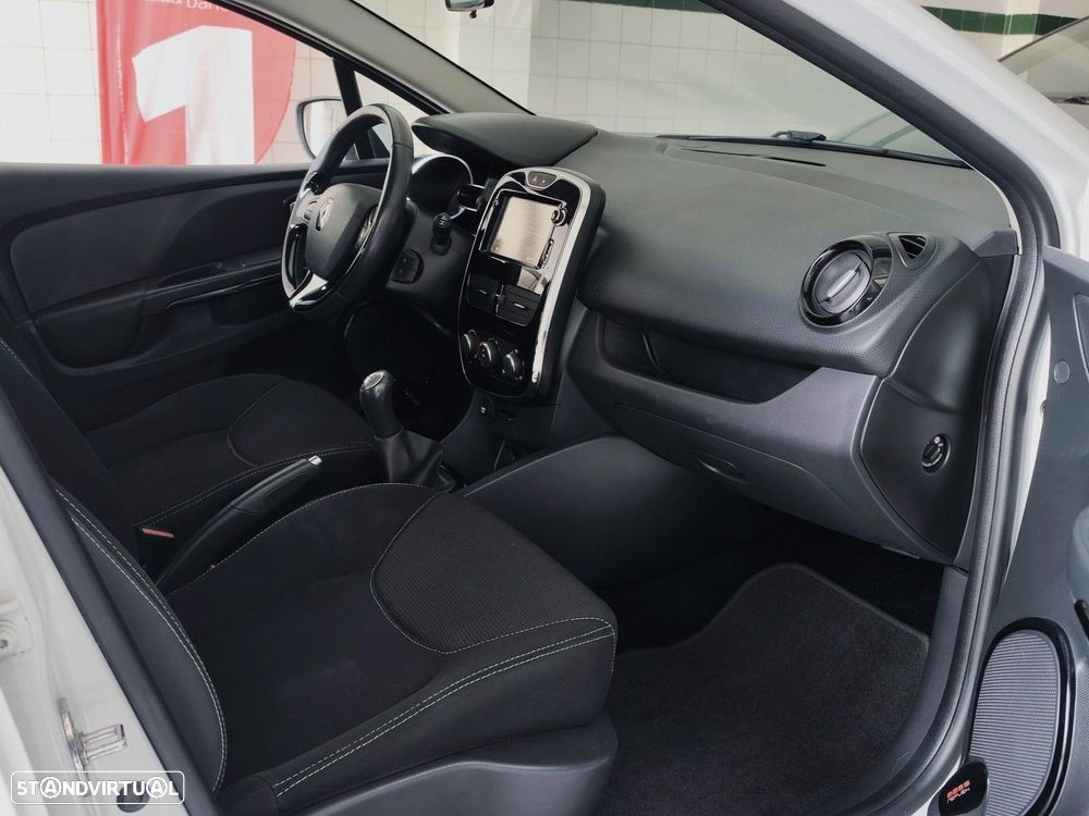 Renault Clio Sport Tourer 0.9 TCe Limited - 9