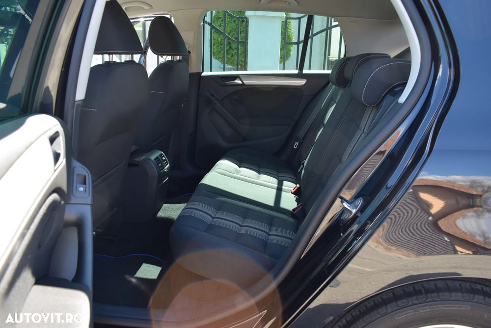 Volkswagen Golf 2.0 TDI DPF DSG MATCH - 13