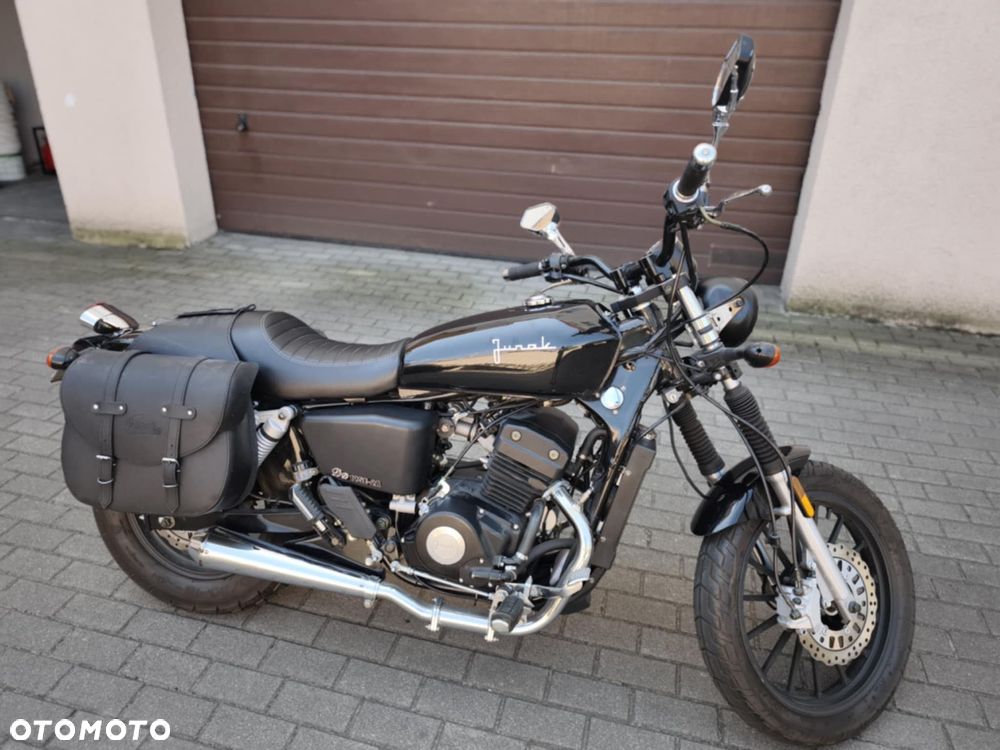 Junak M12 - 1