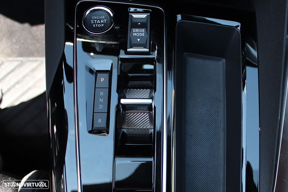 Peugeot 3008 1.6 Hybrid Allure e-EAT8 - 12