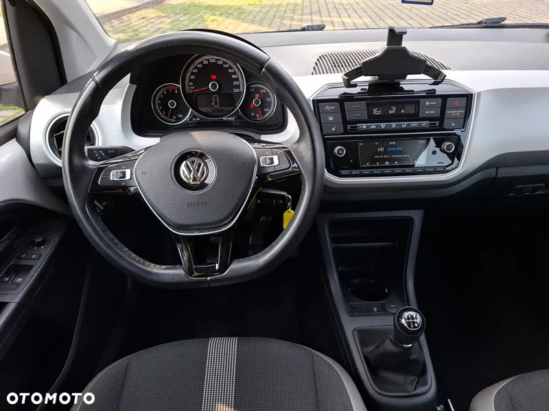 Volkswagen up! 1.0 TSI high - 12