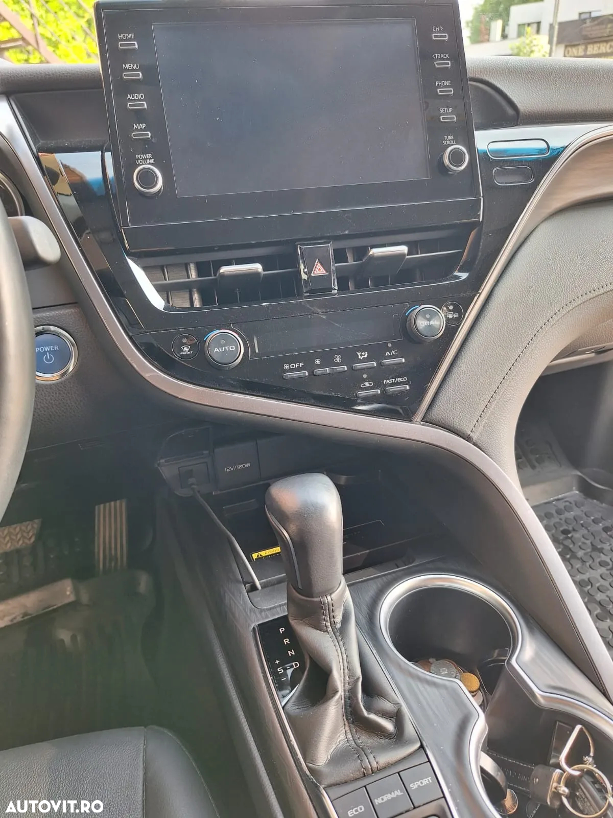 Toyota Camry - 16