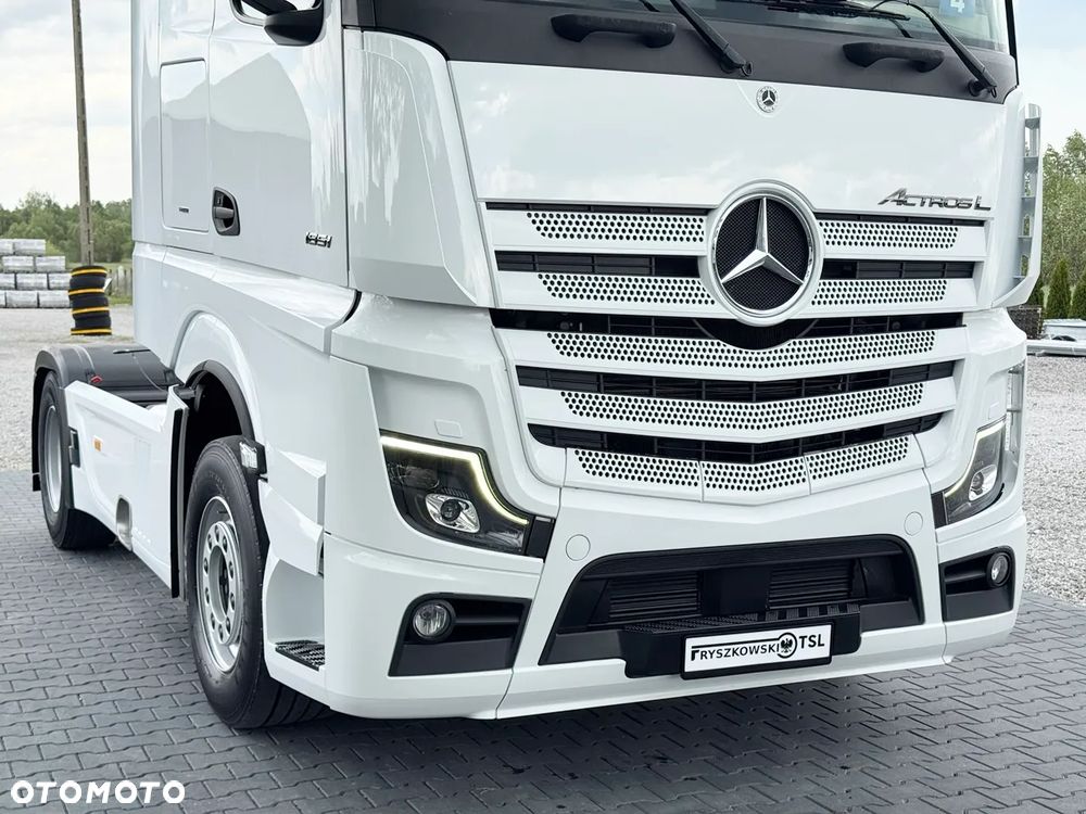 Mercedes-Benz ACTROS 1851/GIGA SPACE/ACC/KLIMA POSTOJOWA/SALONKA/FULL LED/NAVIGACJA/DWA ŁÓŻKA/Z NIEMIEC - 9
