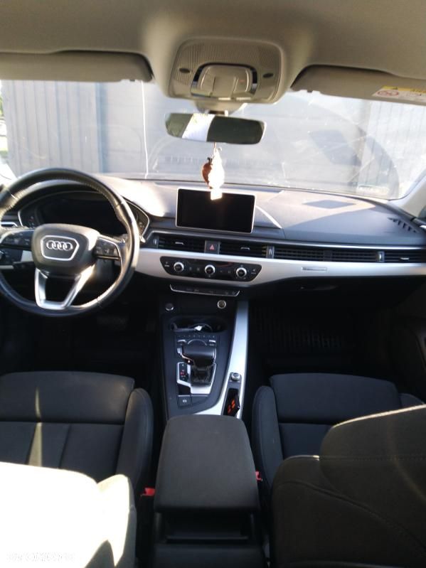 Audi A4 Allroad - 16