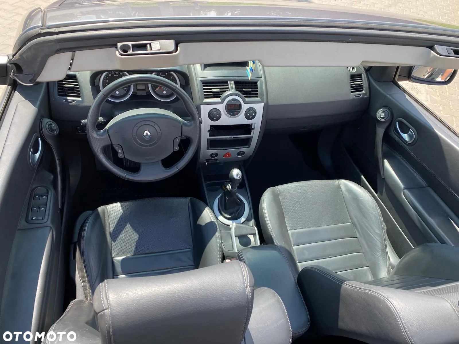 Renault Megane CC 2.0 16V Privilege - 15