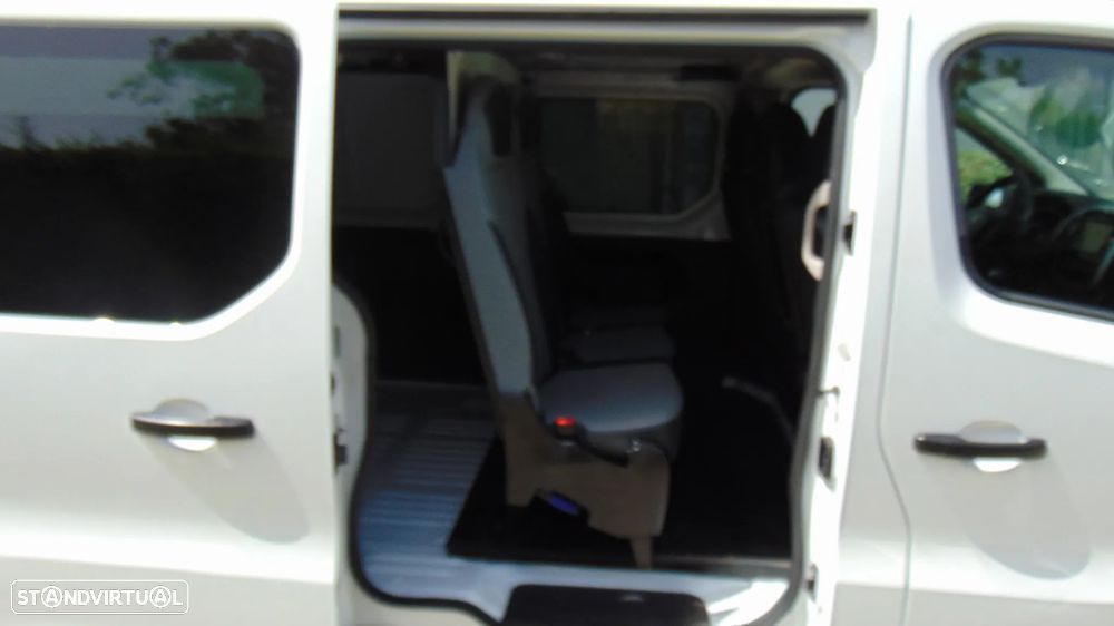 Renault TRAFIC LONGA 1.6 DCI 120CV 6LUGARES - 10