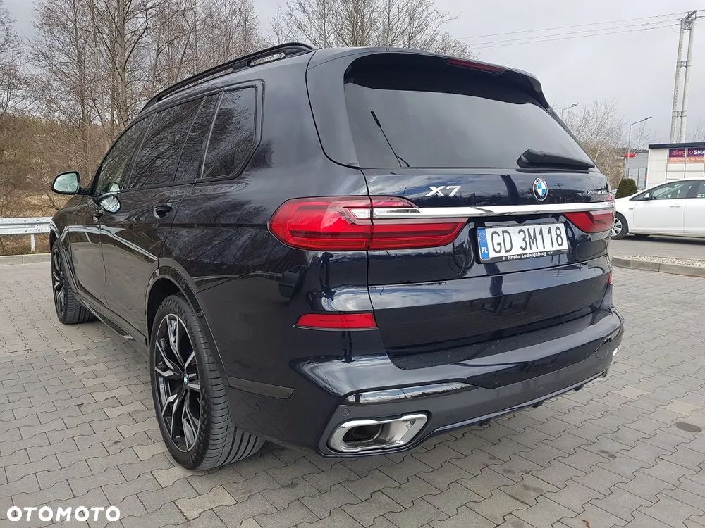 BMW X7 - 12