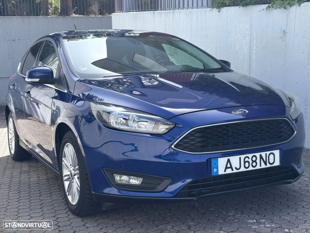 Ford Focus 1.0 EcoBoost S&S COOL&CONNECT DESIGN - 10