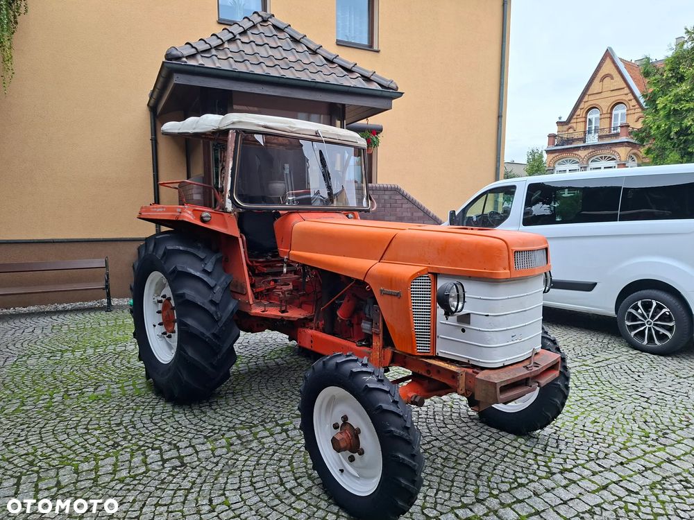 Renault 385 Master 1 - 3