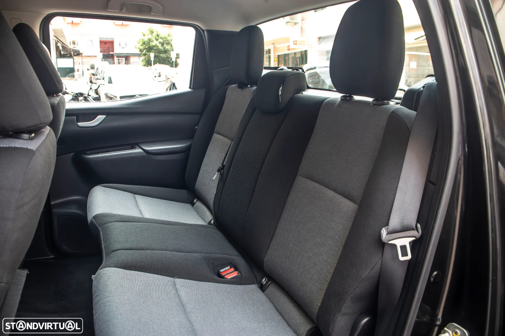 Mercedes-Benz X 250 d Pure 4-Matic - 13
