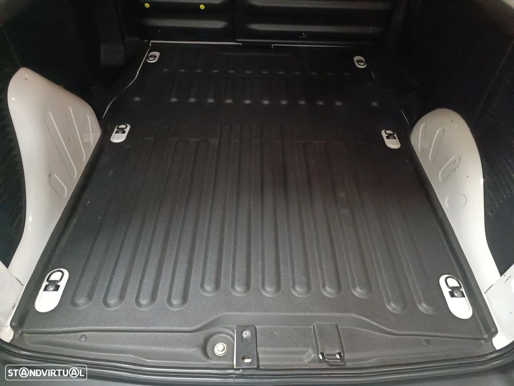 Citroën BERLINGO 1.6 HDI - 16