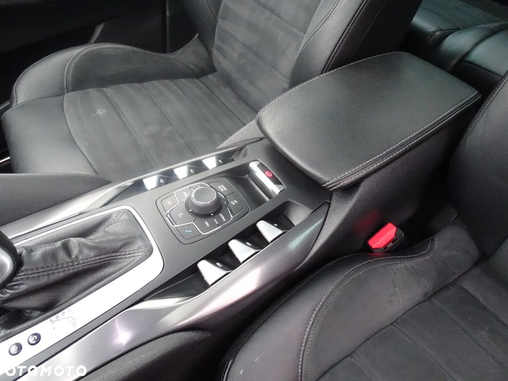 Citroën DS5 HDi 165 Business - 24