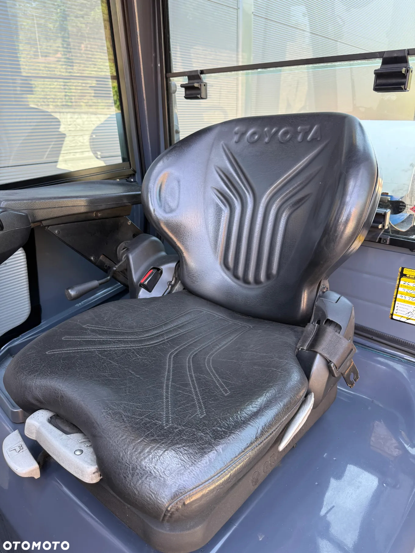 Toyota 02-8FGF25 - 8