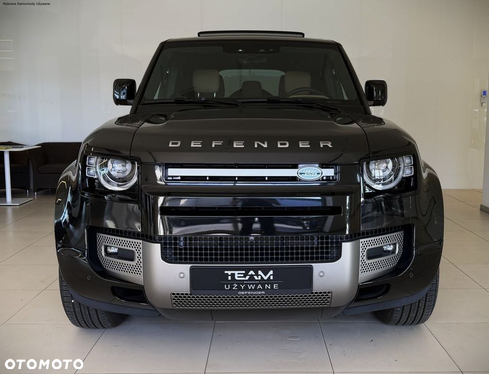 Land Rover Defender - 4