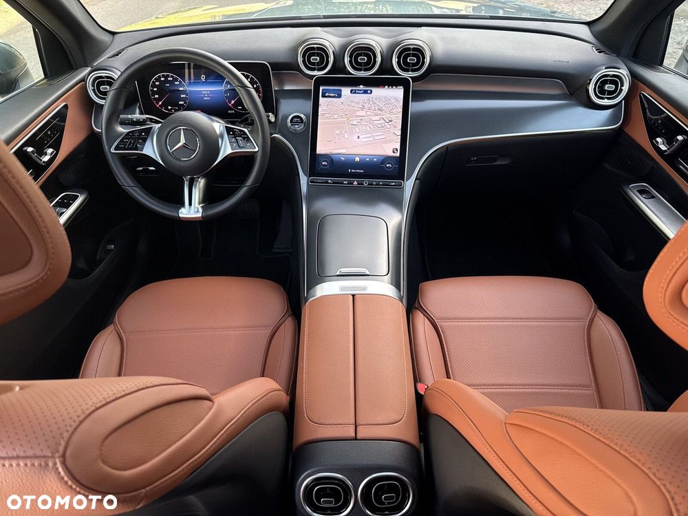 Mercedes-Benz GLC - 17