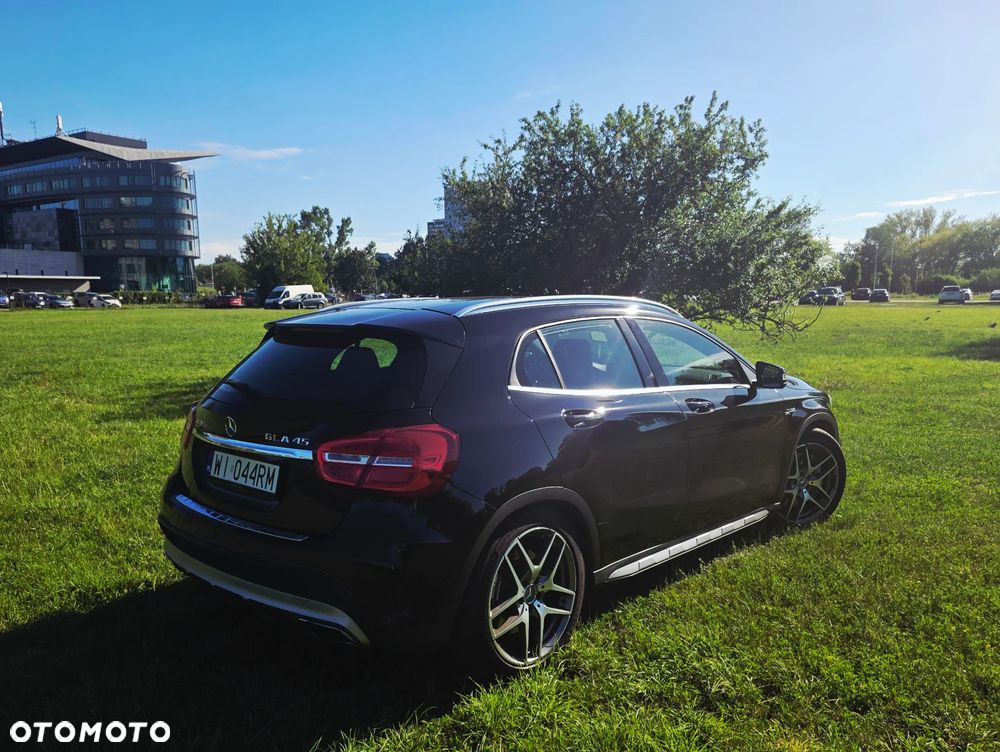 Mercedes-Benz GLA AMG 45 4-Matic - 3