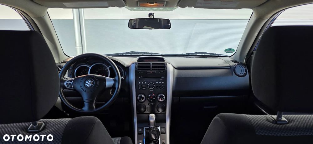 Suzuki Grand Vitara 1.6 Comfort - 12
