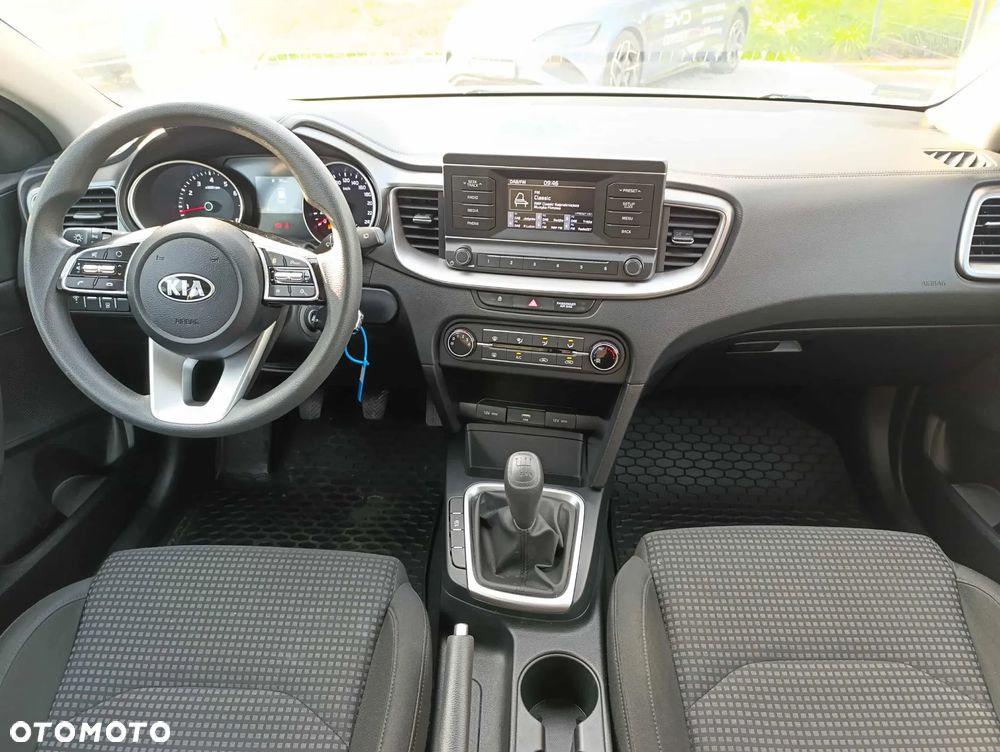 Kia Ceed 1.5 T-GDI S - 16