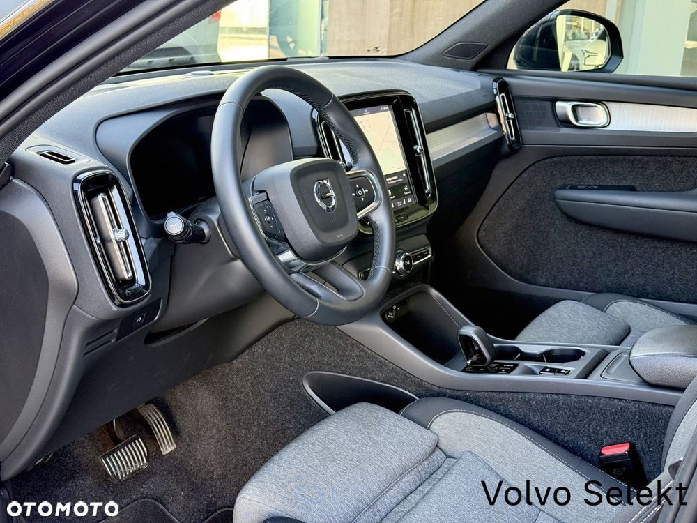Volvo XC 40 - 3