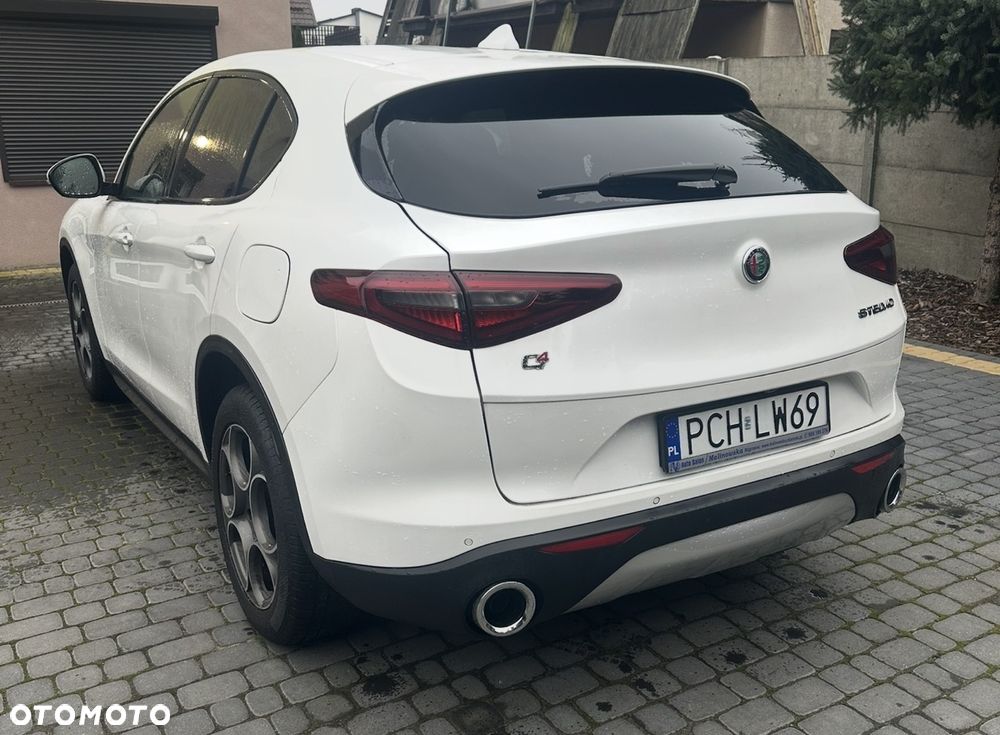 Alfa Romeo Stelvio 2.2 16V AT8 Q4 Veloce - 4