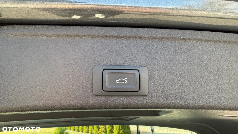 Audi A4 Avant 30 TDI S tronic S line - 23