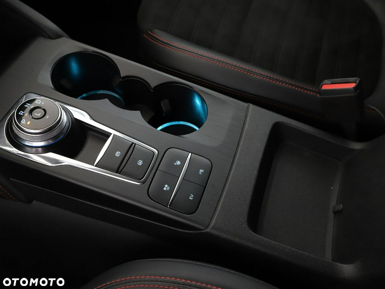 Ford Kuga 2.5P PHEV FWD ST-Line X eCVT - 33