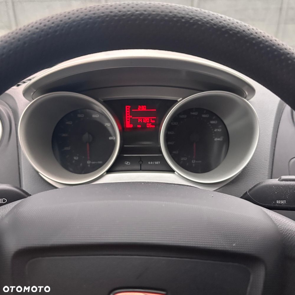 Seat Ibiza 1.4 16V Passion+ - 12