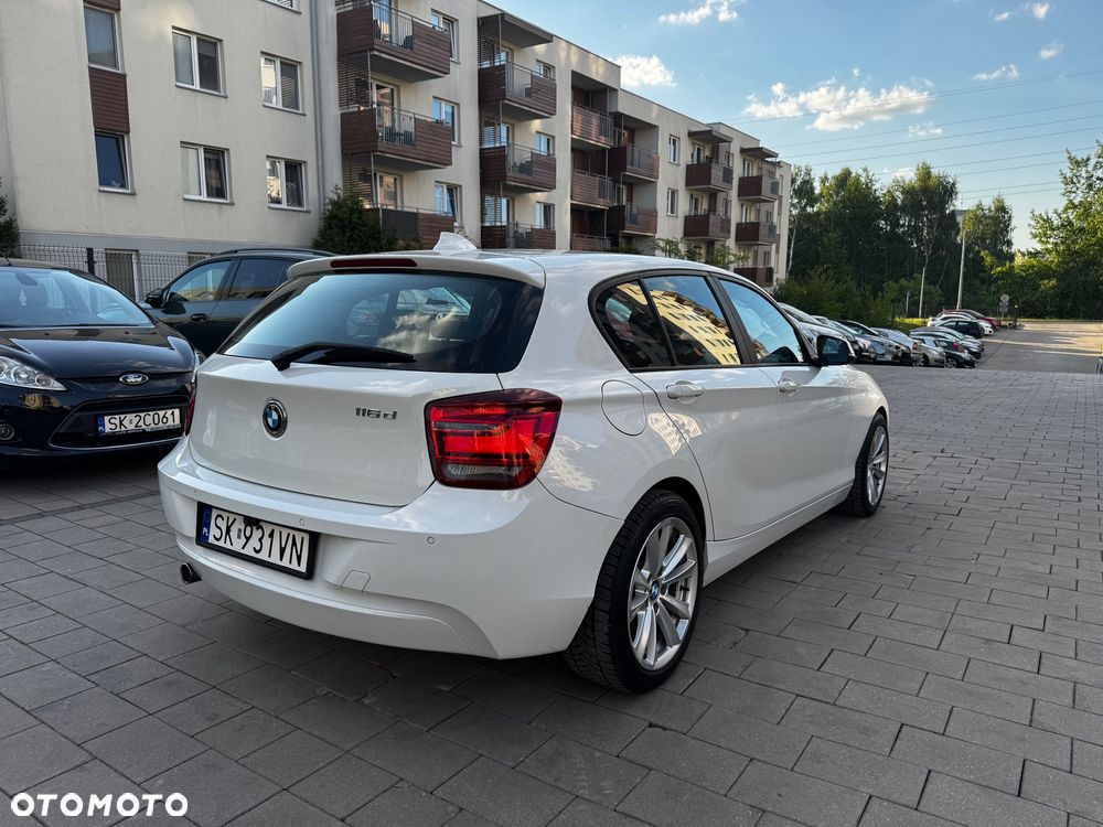 BMW Seria 1 116d EfficientDynamics Sport Line - 9