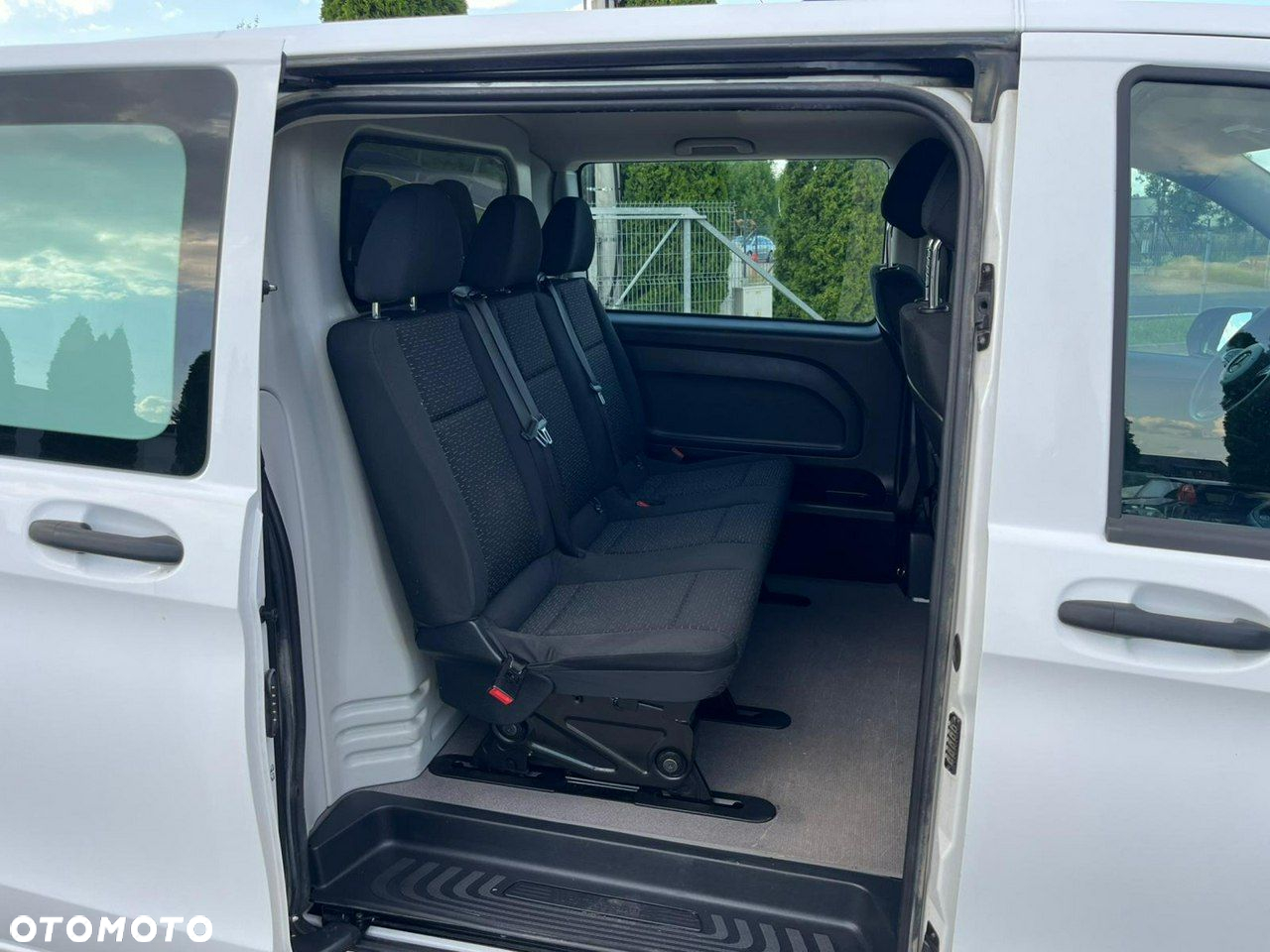 Mercedes-Benz Vito - 11
