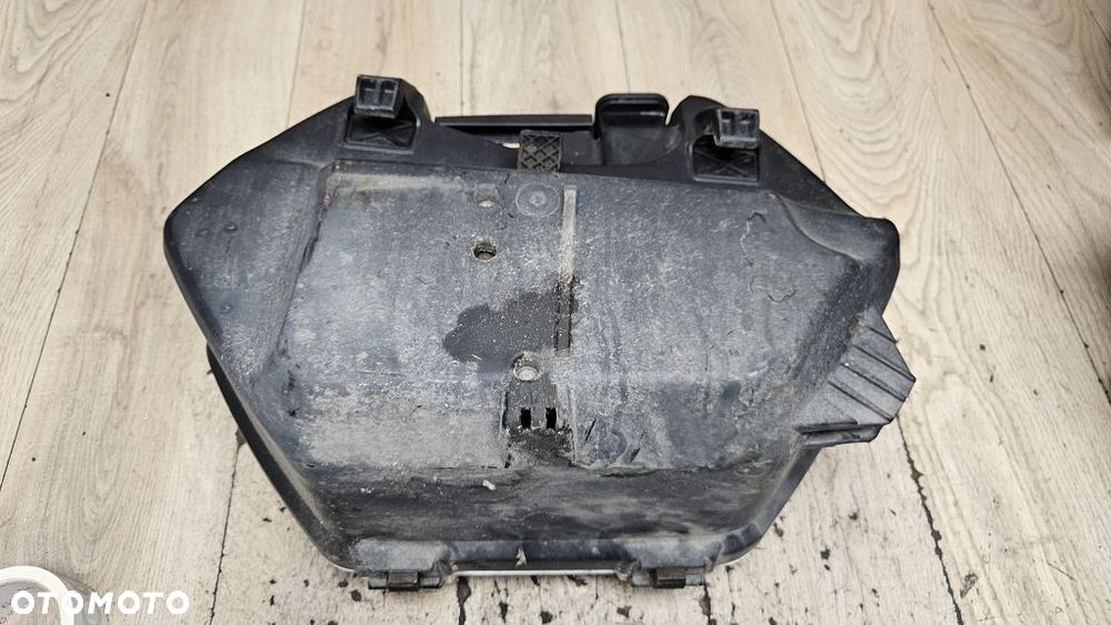 Kufer lewy Yamaha FJR 1300 / Tracer 900 / TDM 900 - 11