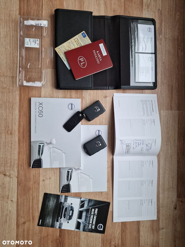 Volvo XC 60 T4 Momentum - 35