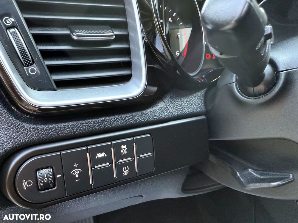 Kia Ceed 1.6 DSL 7DCT HP GT Line - 17