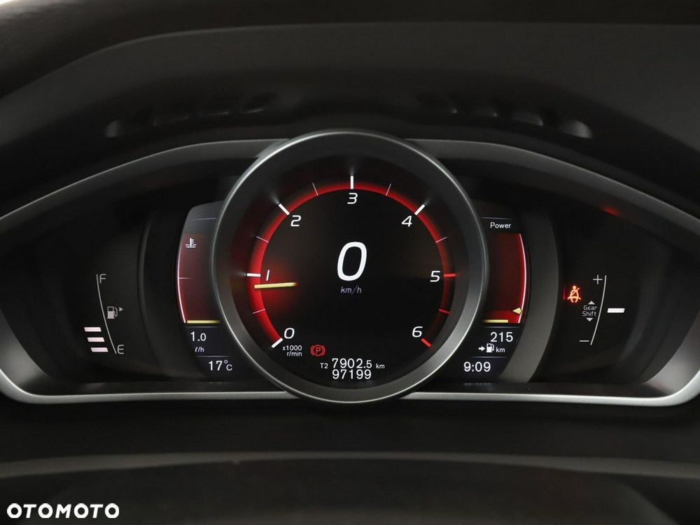 Volvo V40 Cross Country D2 - 22